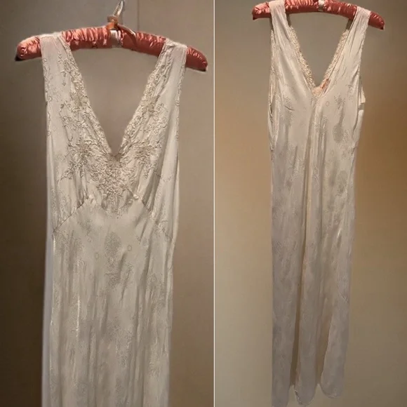 Antique C1900s ‘City of Paris’ San Francisco L’Elegance Silk night slip gown - Picture 2 of 16